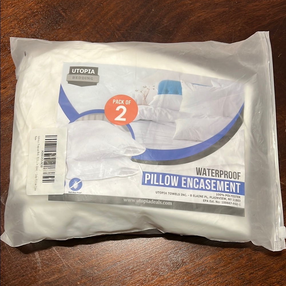 White Waterproof body Pillow Encasement - Pack of 2